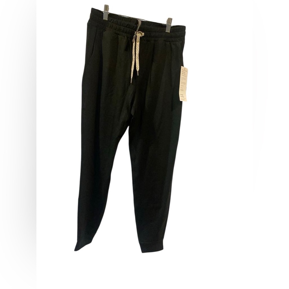 14. NWT Vuori performance joggers - long BLACK HEATHER Size S